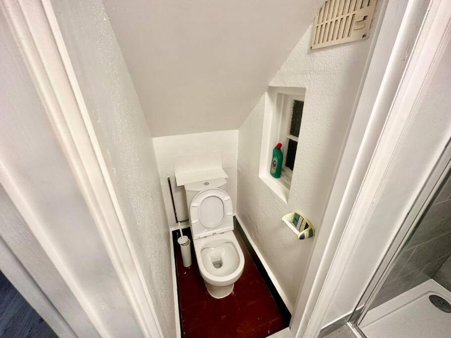 4 Bed House In Daneby Road,Se6 Villa Catford Exteriör bild